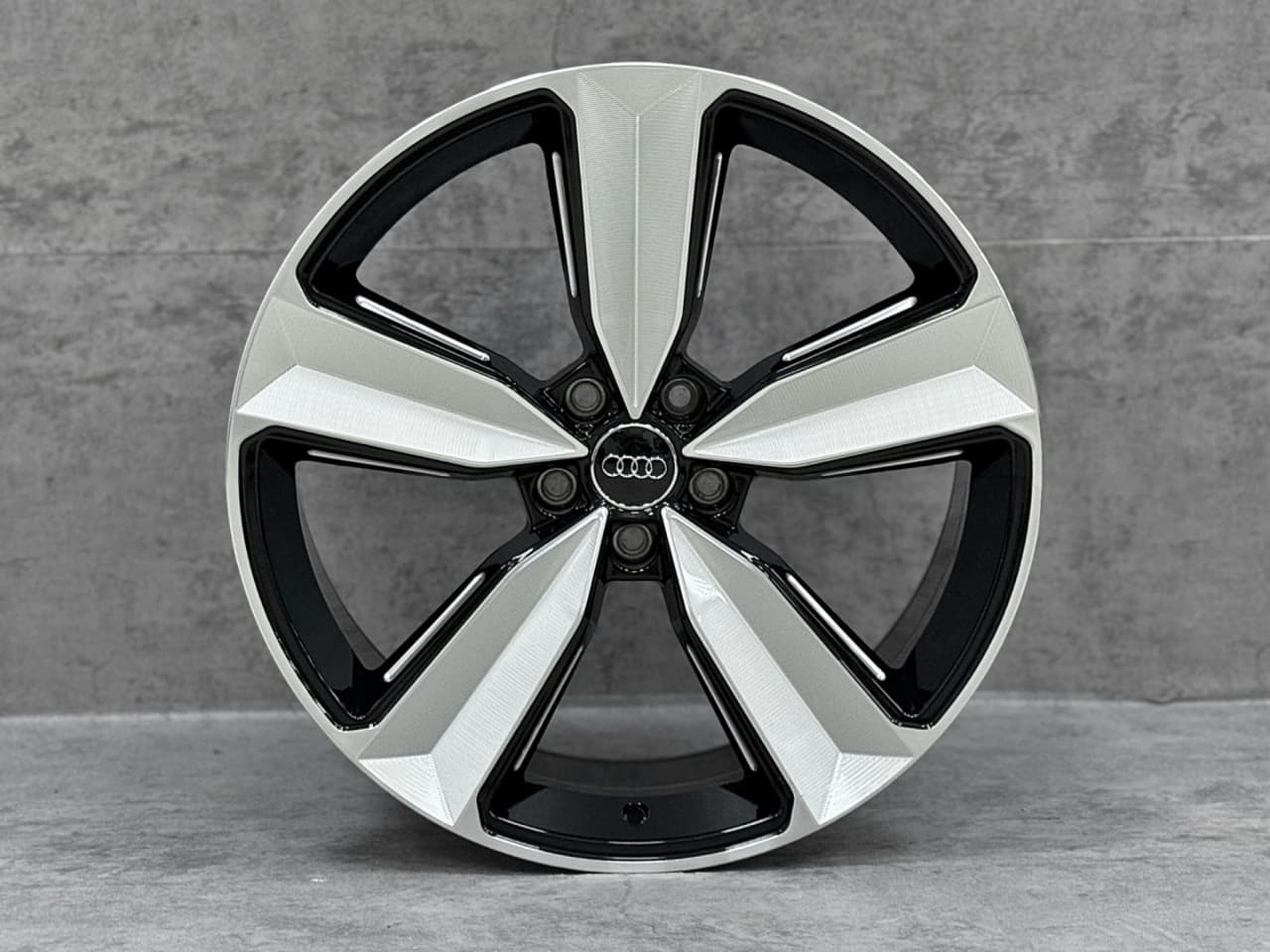 Audi Audi 20 RS Miling