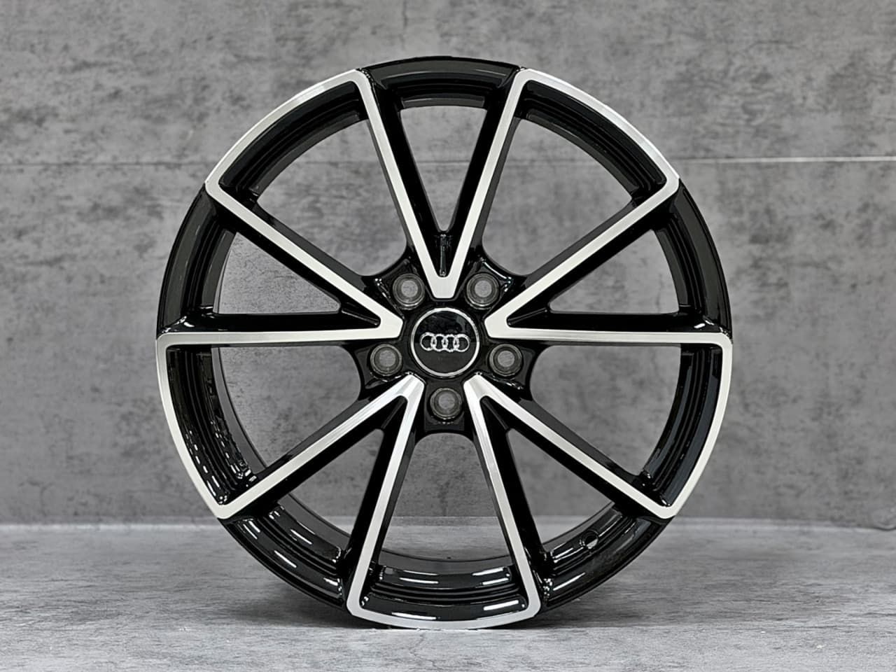 Audi Audi 18