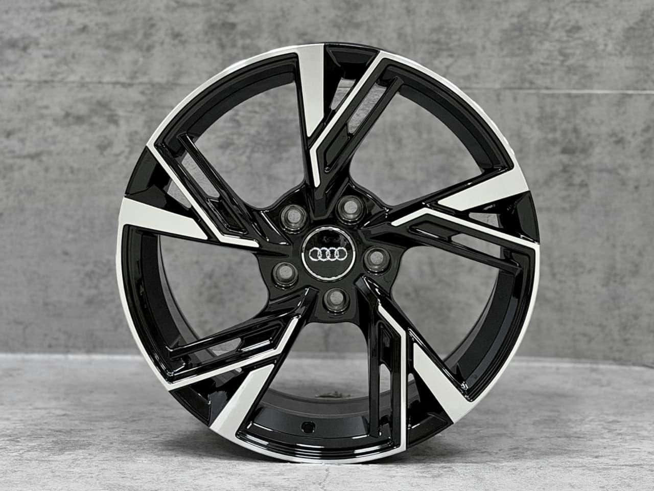 Audi Audi 17 RS6