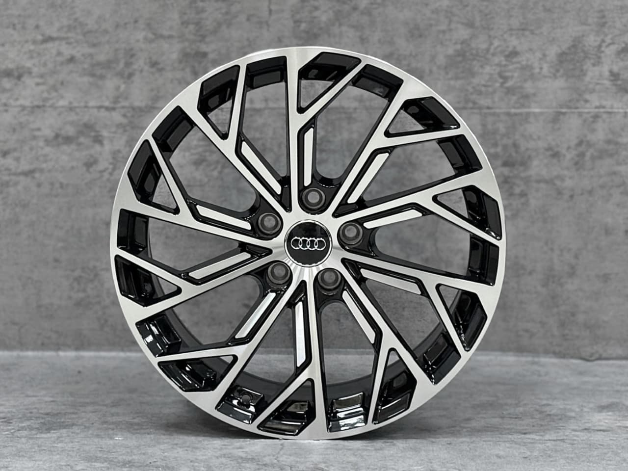 Audi Audi 18