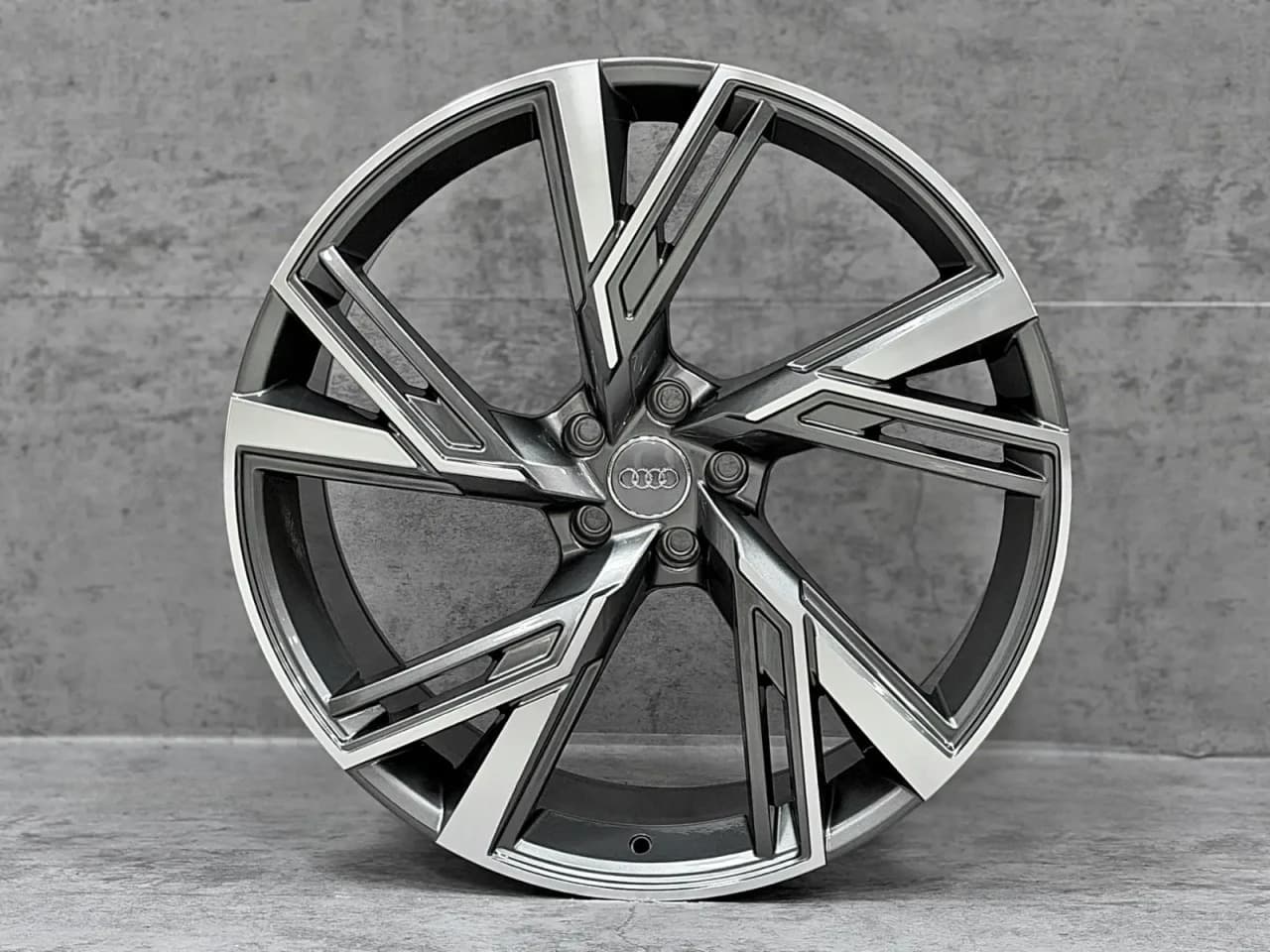 Audi Audi 22 RS6
